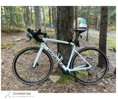 Specialized Tarmac SL6 (2022) - Flawless condition, 40 miles on it - $1,800 (Waterville)